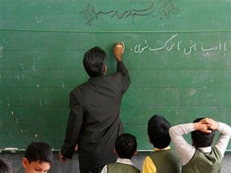 معاون وزیر: کمبود معلم با استخدام های جدید جبران می‌شود