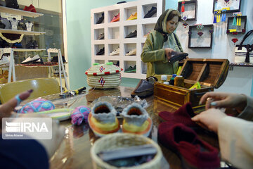 Making traditional shoes “Giveh” in Iran