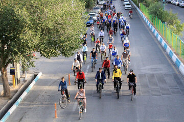 همایش دوچرخه‌سواری همگانی در مهاباد برگزار شد