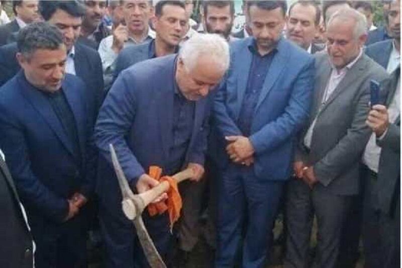 کلنگ اجرای 18 طرح عمرانی در تالش به زمین زده شد