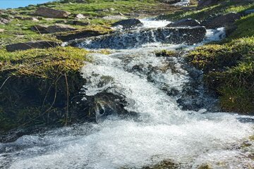 طبیعت دامنه های رشته کوه سهند