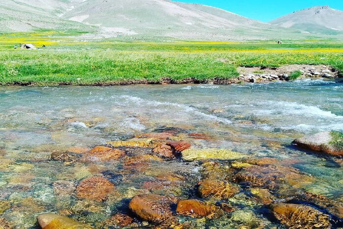 کوه سهند در ماه اردیبهشت سفیدپوش شد