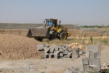 پنج مورد ساخت و ساز غیرمجاز در اسلام آبادغرب تخریب شد
