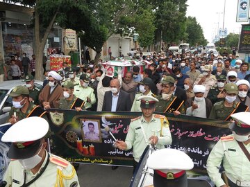 پیکر مرزبان شهید در زادگاهش قروه خاکسپاری شد