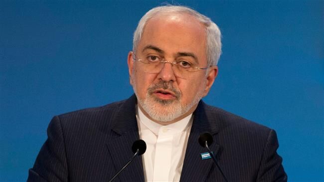 L'Iran enverra des boîtes noires d'un avion ukrainien abattu en France (Zarif)