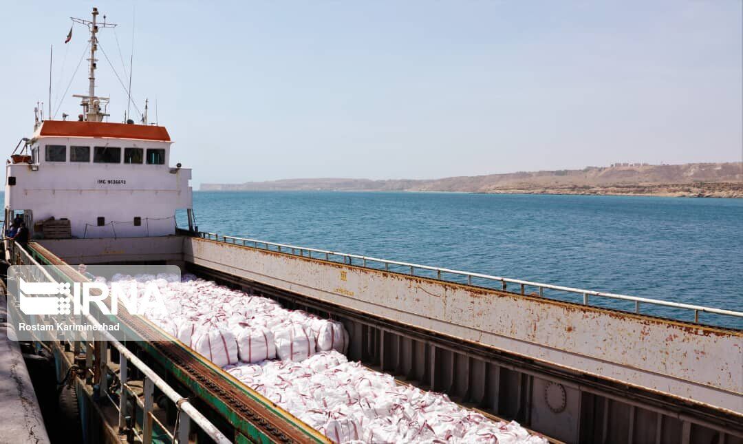 Iran exports first cement shipment to UAE from Chabahar