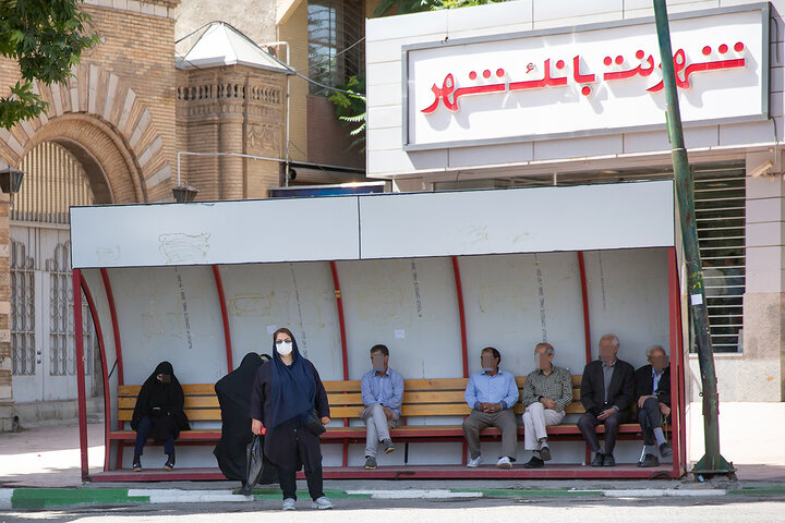رعایت نکردن فاصله‌گذاری اجتماعی و موازین بهداشتی در کرمانشاه