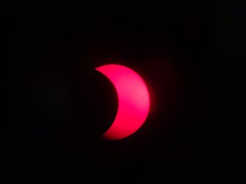 El eclipse solar desde Irán 