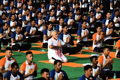 استفاده هند از یوگا به عنوان "سپر محافظ" در برابر کرونا