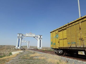 مبادلات ریلی ایران و ترکمنستان پس از ۱۰۰ روز توقف آغاز شد