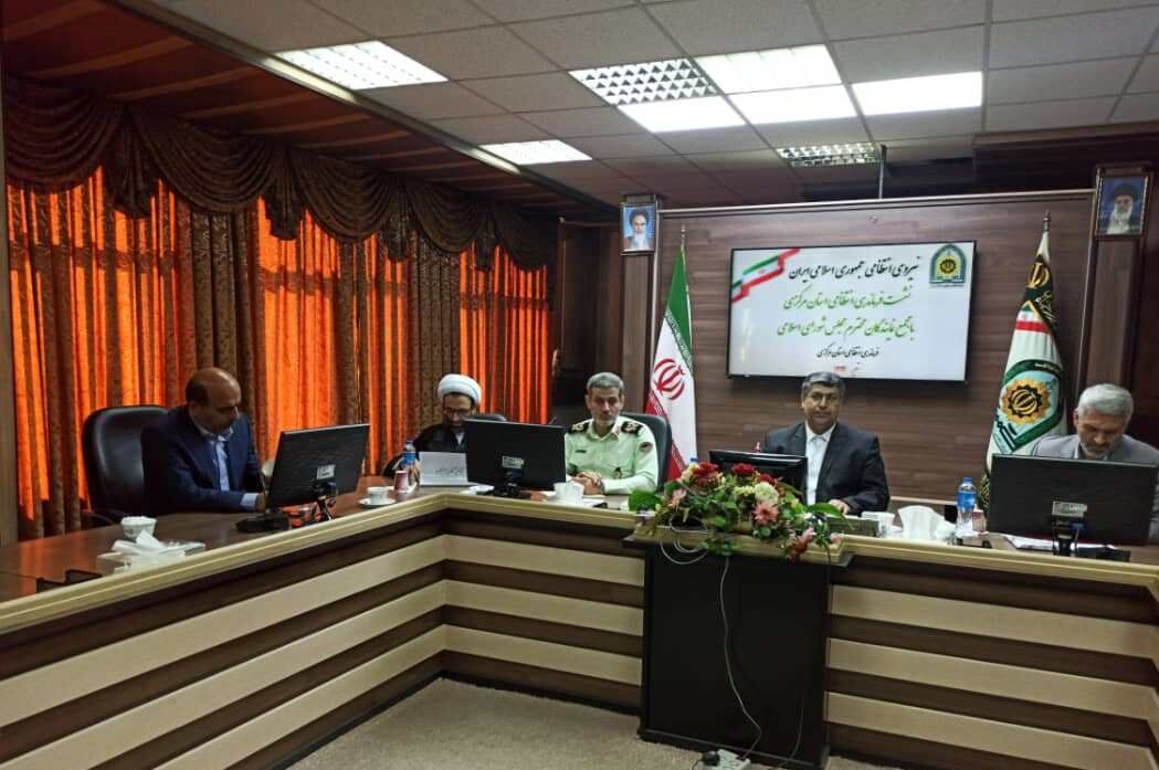 پلیس برخورد با تخریب در فضای مجازی را در دستور کار خود قرار دهد