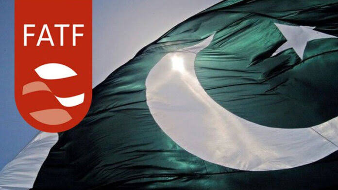 پاکستان تمدید ماندن در لیست خاکستری FATF را تکذیب کرد
