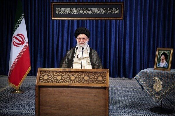 Iran Supreme Leader urges combating corruption based on justice, law