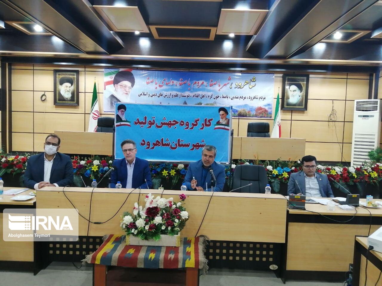 فرماندار شاهرود: مشکلات ۱۰ بنگاه بزرگ تولیدی رفع می‌شود