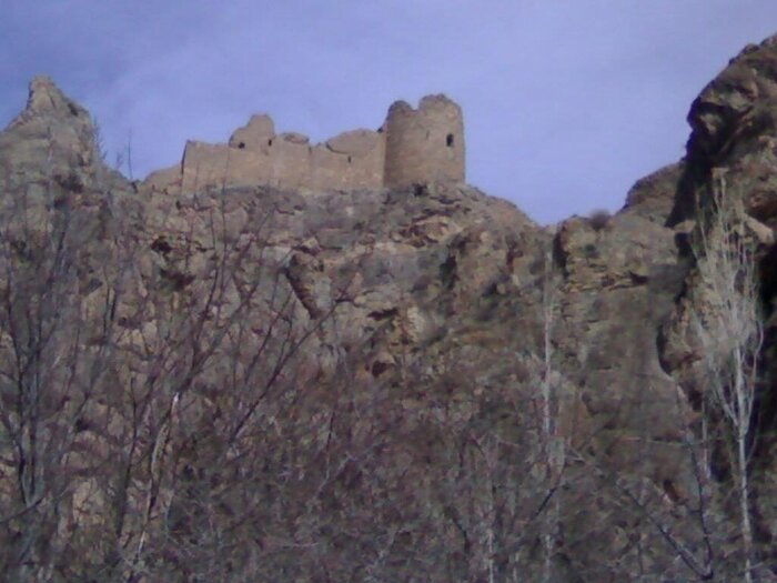 قلعه پولاد صعودی به قدمت تاریخ مازندران 2