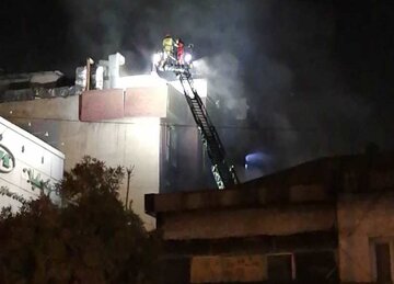 هلال‌احمر تهران: ۲ تیم جست‌وجو در آوار به محل حادثه آتش‌سوزی اعزام شدند