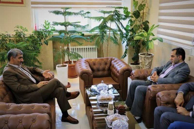 کمک به مدارس البرز باید اختیاری باشد کمک به مدارس البرز باید اختیاری باشد