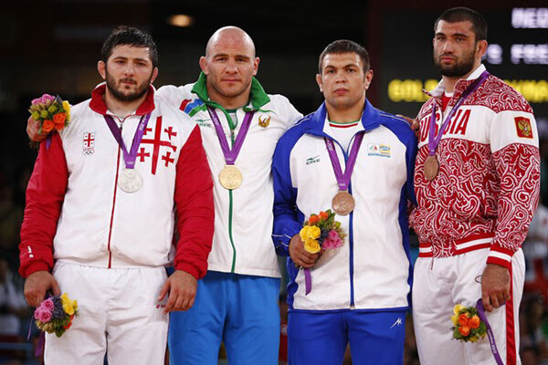 Lutte : l’Iranien Komeyl Qassemi décroche officiellement l'or olympique