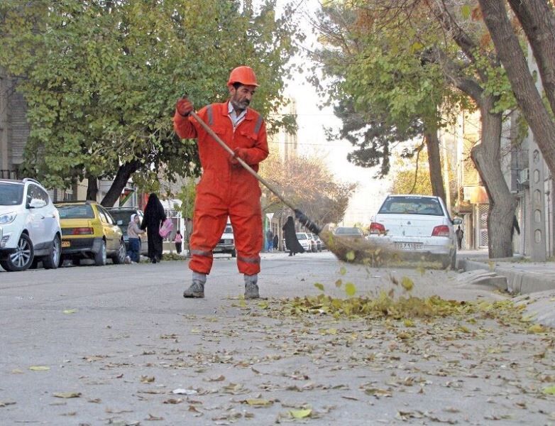 شهردار خرم آباد: پرداخت مطالبات کارگران منطقه سه در حال پیگیری است