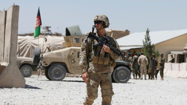 پنتاگون: روسیه برای خروج نیروهای آمریکا از افغانستان تلاش می‌کند 
