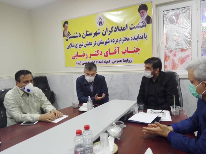 نماینده دشتستان: مجلس و دولت باید برای حل مشکلات جامعه در کنارهم قرار گیرند