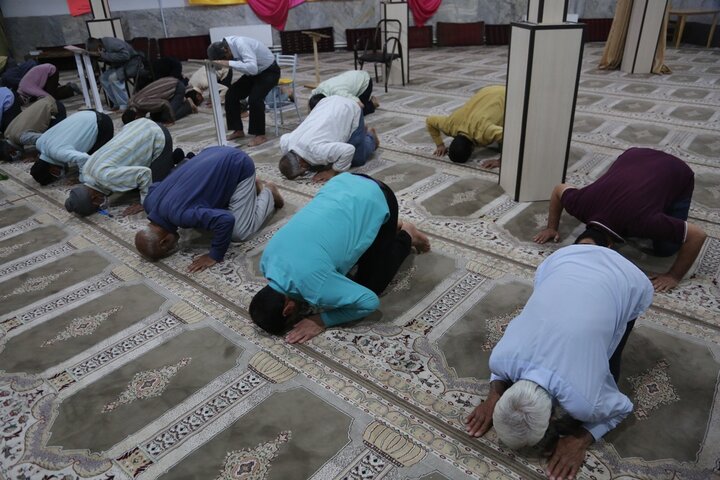 حفظ سلامت مردم هنگام اقامه نماز جماعت مدنظر باشد   