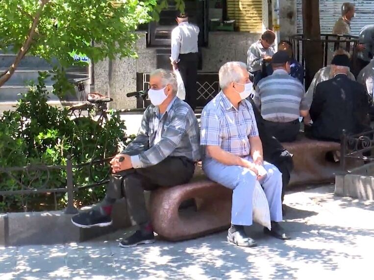 استفاده از ماسک در اماکن عمومی آذربایجان‌شرقی الزامی شد