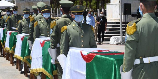بقایای اجساد انقلابیون الجزایر پس از ۱۵۰ سال‌ به خاک سپرده شد