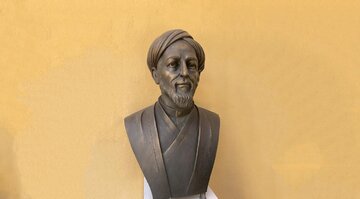 مجسمه سعدی در خیابان سعدی تهران نصب شد