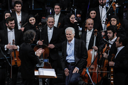 درباره احمد پژمان 4