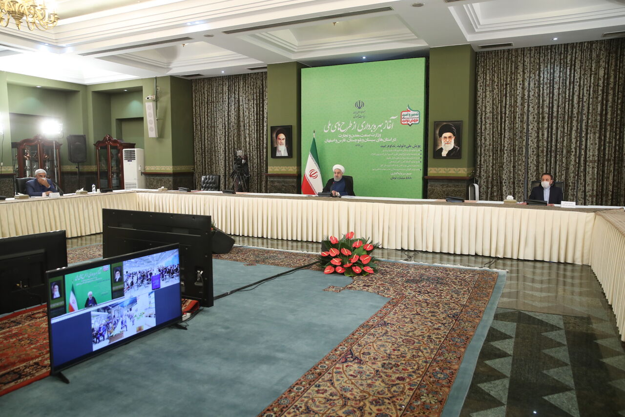روحانی‌: تلاش می‌کنیم آزاد راه اصفهان به شیراز تا پایان دولت دوازدهم افتتاح شود