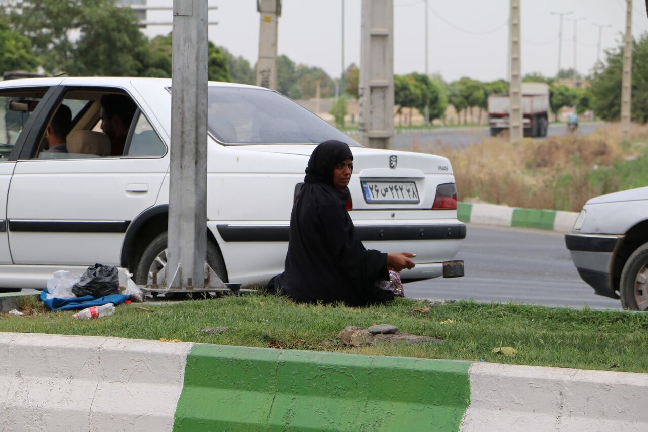 حکم حبس برای زن متکدی در یزد