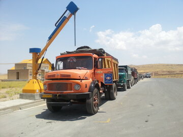 سیلوی مکانیزه 70 هزار تنی بوکان برای نخستین با در ابتدای فصل اقدام به خرید گندم از کشاورزان کرد