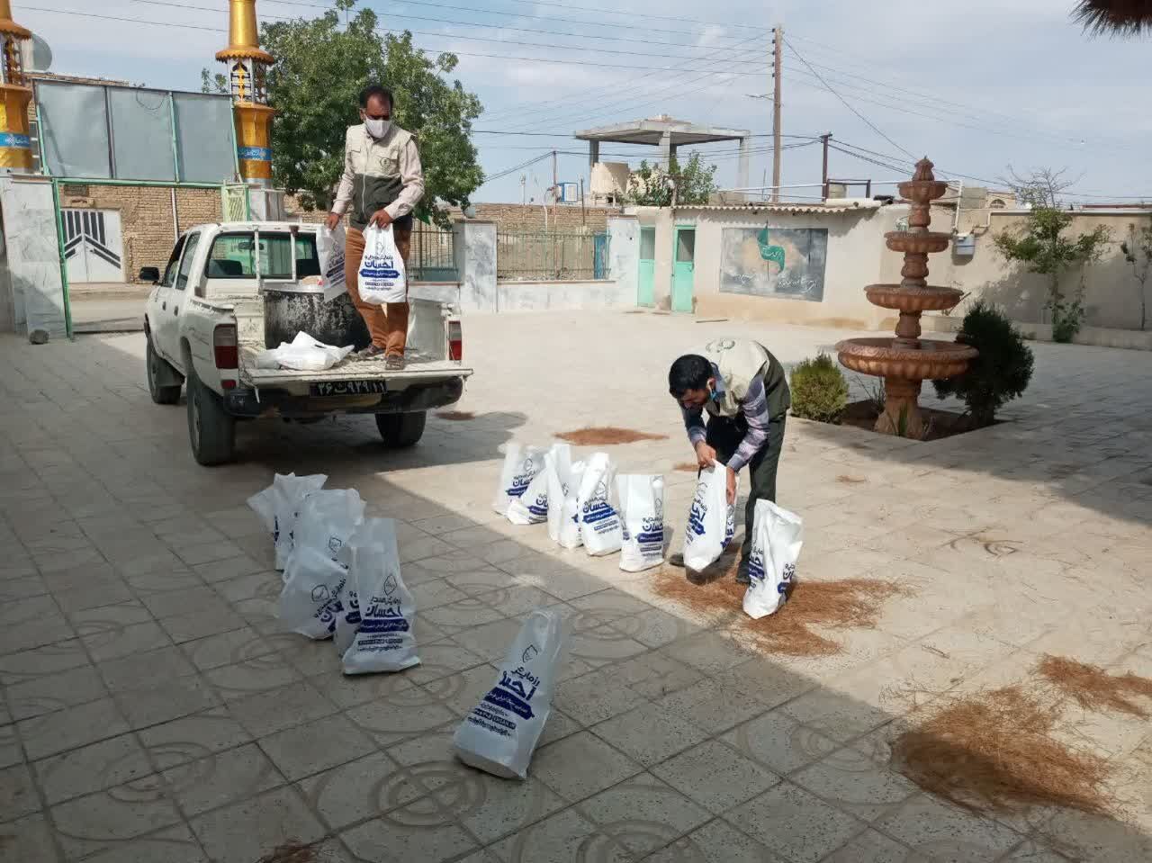 ۱۶۰۰ بسته گوشت مرغ  در میامی توزیع شد