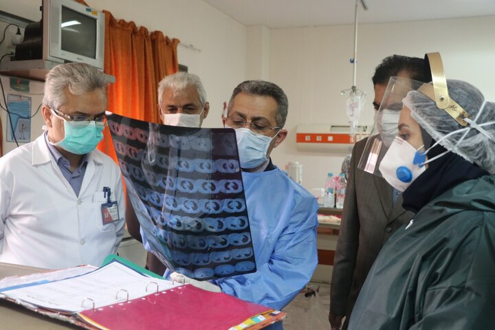 بازدید معاون درمان وزیر بهداشت از بیمارستان‌های کرونایی بابل