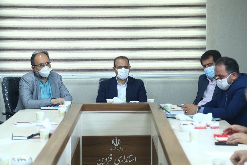 اصحاب فرهنگ و هنر قزوین به توسعه اقتصادی استان کمک کنند