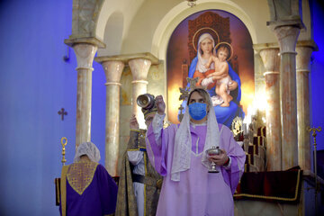 La fête de la Transfiguration dans la cathédrale Saint-Sarkis de Téhéran