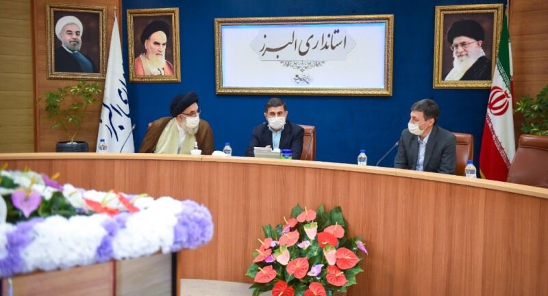فتاح: 50 هزار بسته حمایتی به خانواده های نیازمند البرز اهدا می شود