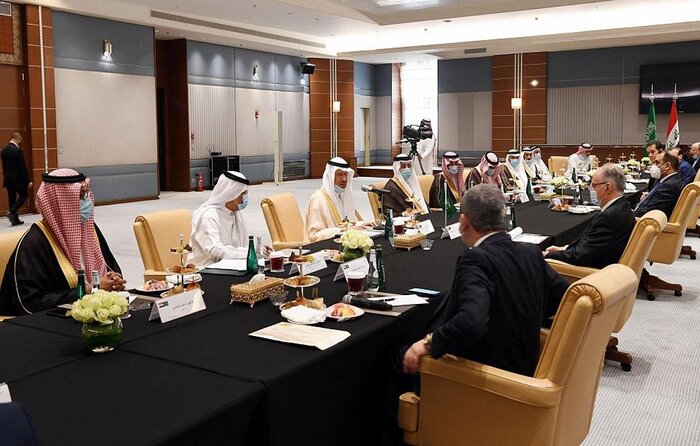 عربستان و عراق در بخش انرژی و ورزش توافقنامه سرمایه‌گذاری امضا کردند