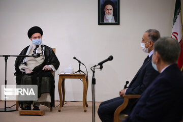 Iraqi PM meets with Supreme Leader