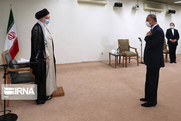 Iraqi PM meets with Supreme Leader