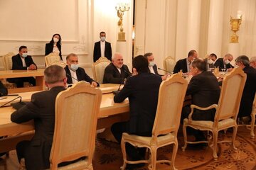 Zarif and Lavrov discuss regional, international issues