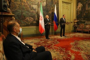 Zarif and Lavrov discuss regional, international issues