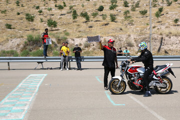 Course de moto à Tabriz