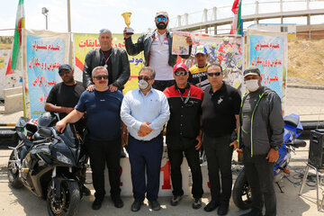 Course de moto à Tabriz