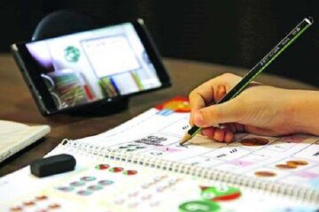 ریزگردها ادارات و مدارس ایلام را تعطیل کرد