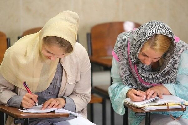 Official says that 40,000 foreign students study at Iranian universities