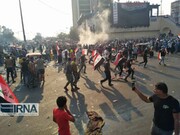 شنیده شدن صدای تیراندازی و بمب های صوتی در میدان التحریر بغداد