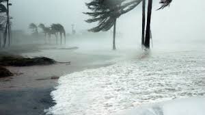 توفان «ایسایاس» ایالت‌های شرقی آمریکا را درنوردید