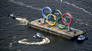 سازه حلقه‌های المپیک از بندر توکیو برداشته شد/ ژاپن دیگر بدنبال تورنمنت پرزرق و برق نیست